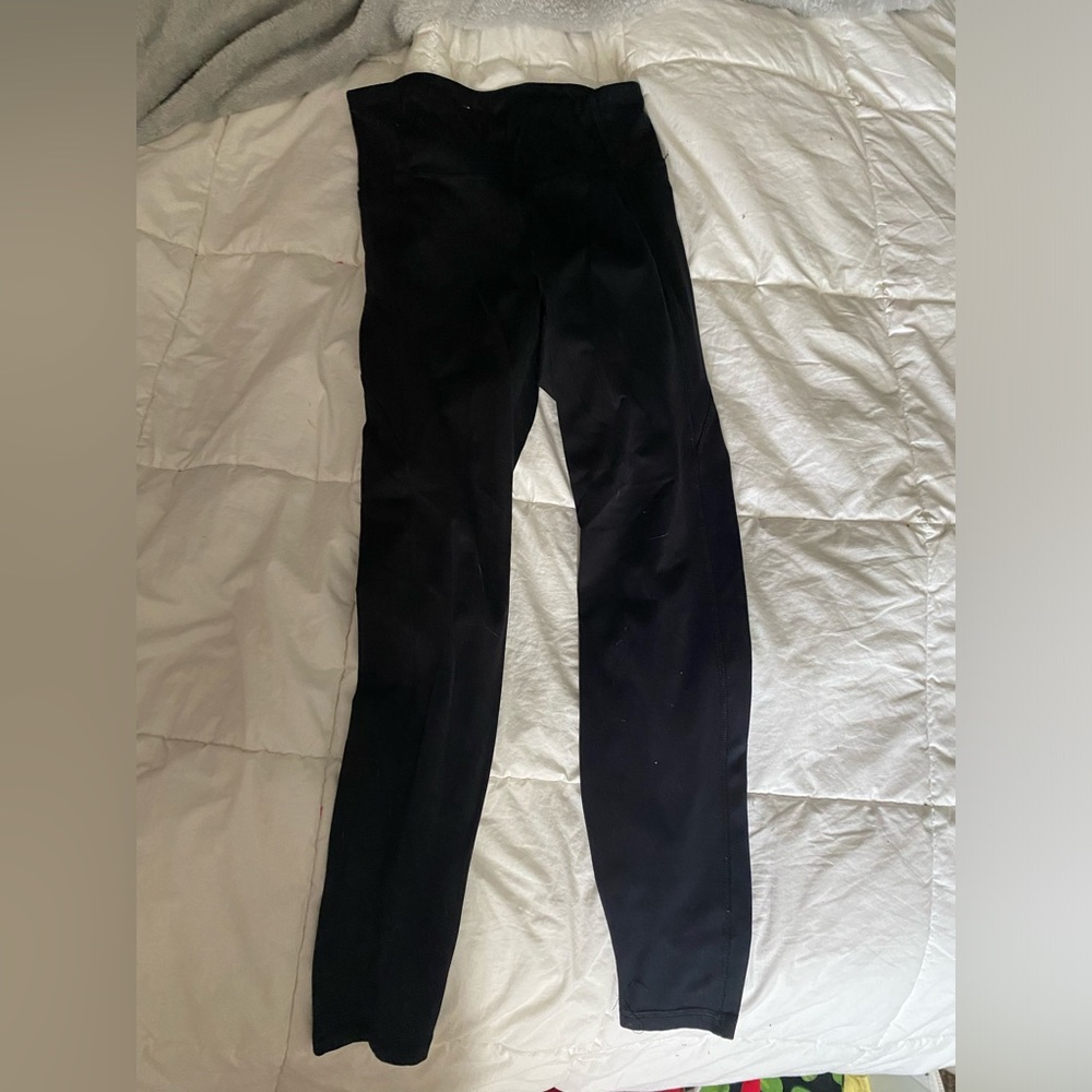 black leggings